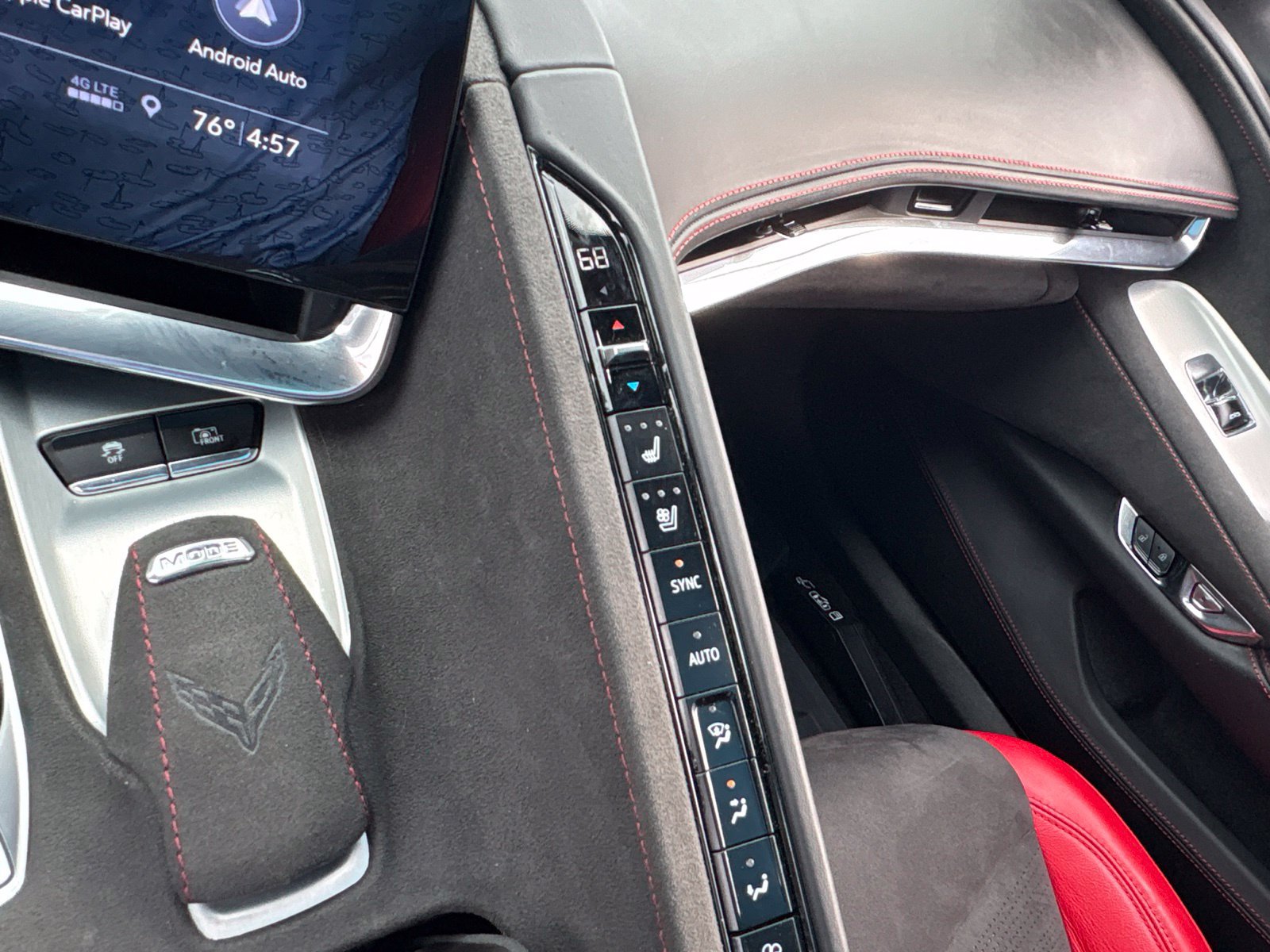 Used 2020 Chevrolet Corvette Stingray Premium Cpe w/ 3LT Preferred Equipment Group RWD image 22