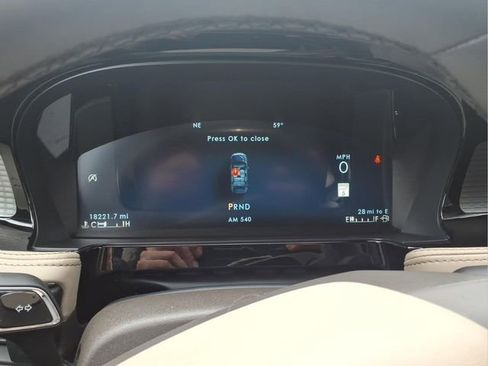 Used 2024 Lincoln Corsair FWD image 16