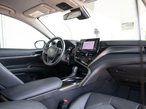 Used 2024 Toyota Camry SE FWD image 19