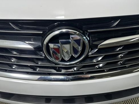 Used 2022 Buick Envision Preferred image 9