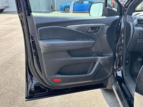 Certified 2023 Honda Passport TrailSport image 6