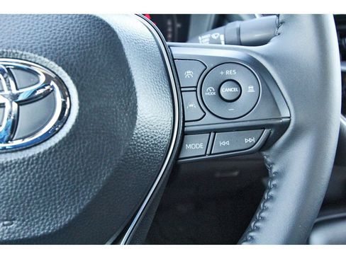 Used 2026 Toyota Corolla SE FWD image 19