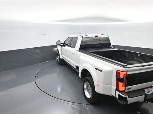 Certified 2025 Ford F450 Platinum image 20