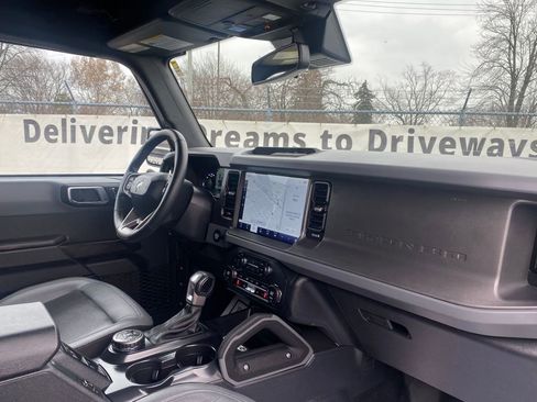 Used 2024 Ford Bronco Big Bend image 17