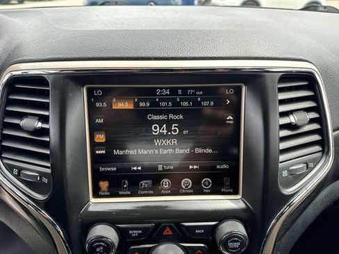 Used 2015 Jeep Grand Cherokee Laredo w/ Quick Order Package 23E AWD/4WD image 13