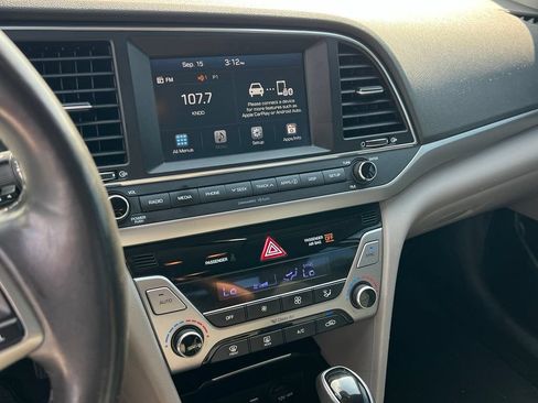 Used 2017 Hyundai Elantra ECO FWD image 16