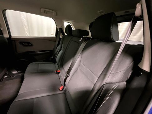 Used 2023 Nissan Rogue S image 15