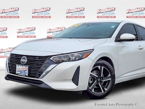 Used 2024 Nissan Sentra SV FWD image 2