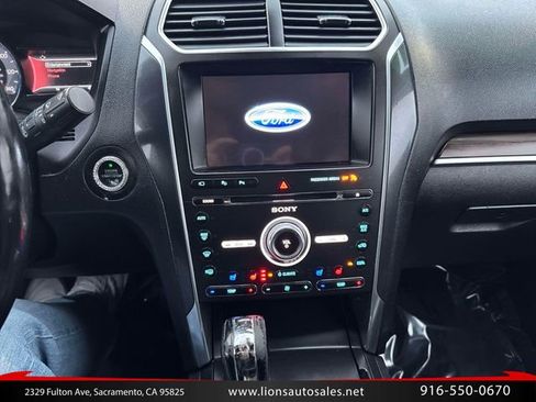 Used 2017 Ford Explorer Limited w/ Equipment Group 301A FWD image 17