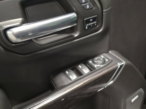 Used 2020 Chevrolet Silverado 1500 LTZ w/ LTZ Premium Package image 19