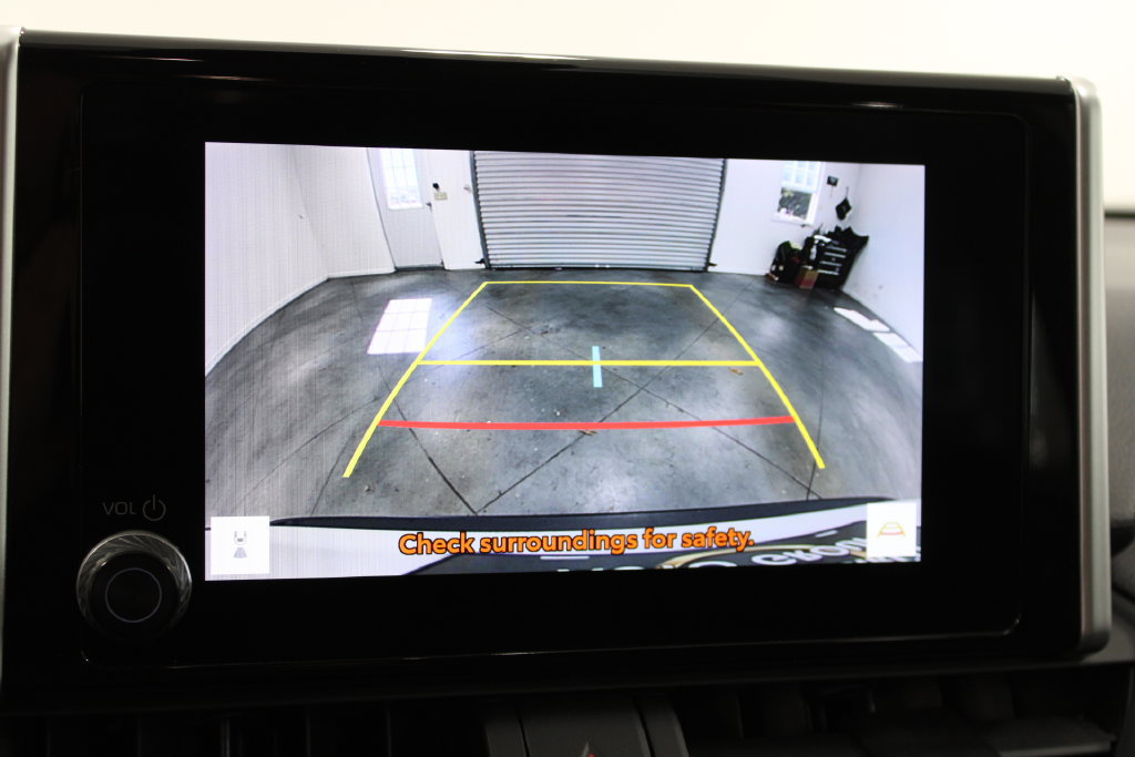 Used 2025 Toyota RAV4 XLE AWD/4WD image 56