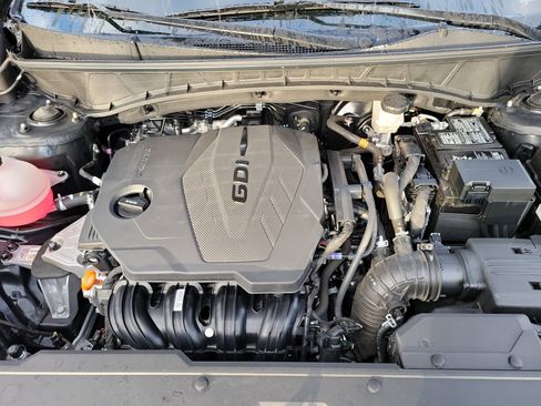 Certified 2025 Hyundai Tucson SE image 24