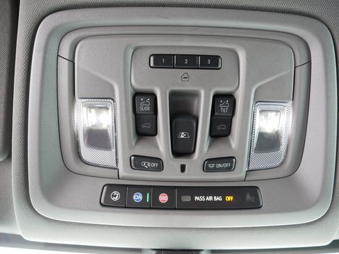 Used 2020 Chevrolet Silverado 1500 LT Trail Boss image 33