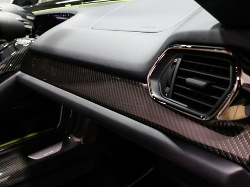 Used 2015 Porsche 918 Spyder image 55