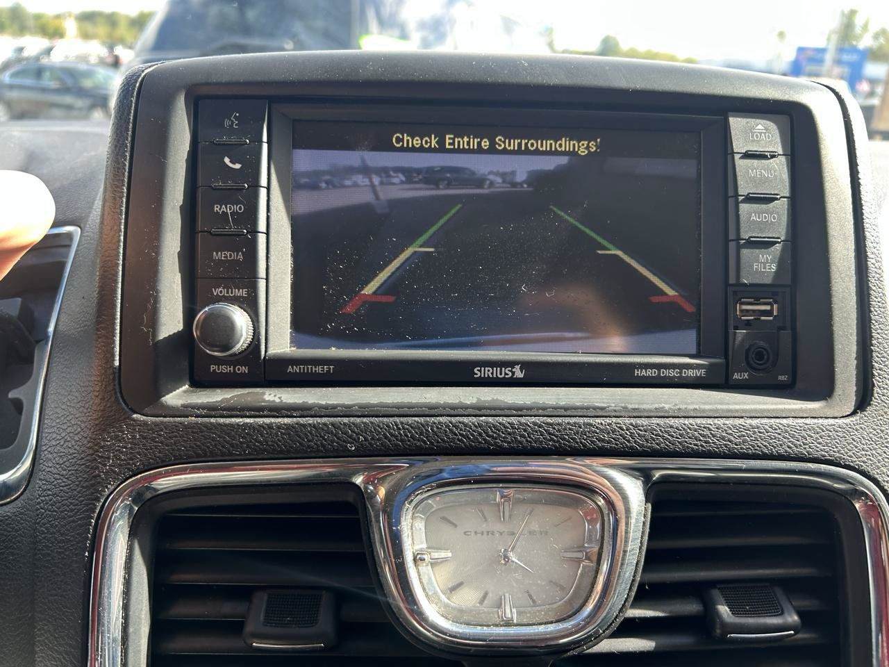 Used 2015 Chrysler Town & Country Touring FWD image 22