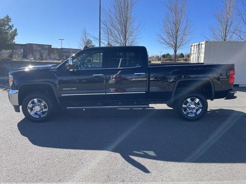 Used 2019 GMC Sierra 2500 SLT w/ Duramax Plus Package image 6