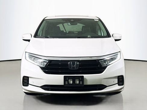Used 2023 Honda Odyssey Elite image 2