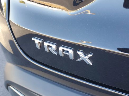 Used 2025 Chevrolet Trax ACTIV w/ Sunroof Package image 6
