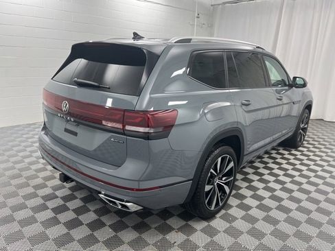 Used 2025 Volkswagen Atlas SEL Premium R-Line image 5