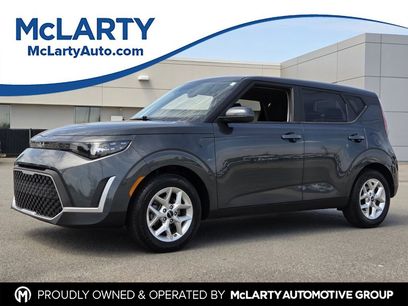 Used 2025 Kia Soul LX w/ LX Technology Package