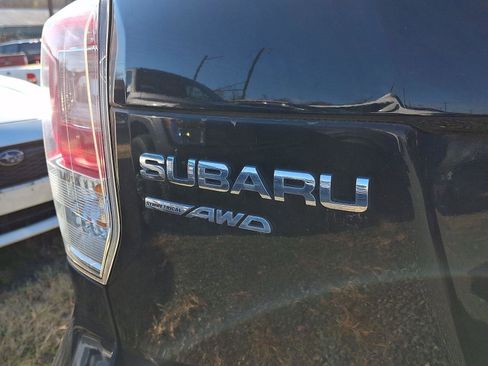 Used 2018 Subaru Forester 2.5i Premium w/ All-Weather Package image 13