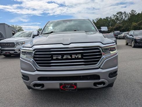 Used 2022 RAM 1500 Limited w/ Body Color Bumper Group AWD/4WD image 9