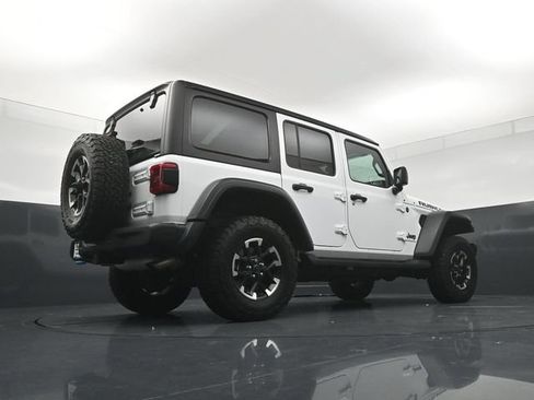 Used 2024 Jeep Wrangler Unlimited Rubicon 4xe w/ Capability Package AWD/4WD image 24