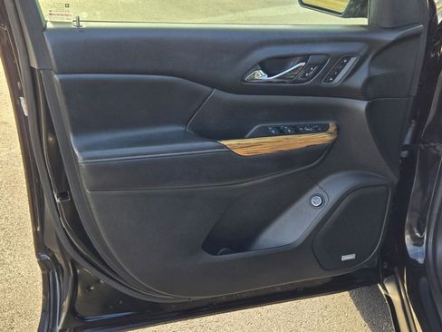 Used 2017 GMC Acadia Denali w/ Technology Package image 20