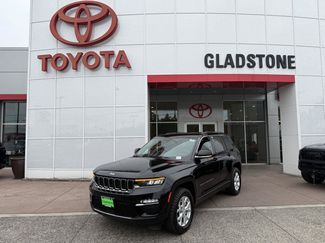 Used 2023 Jeep Grand Cherokee Limited AWD/4WD video 1