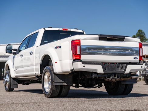 Certified 2022 Ford F450 Platinum AWD/4WD image 5