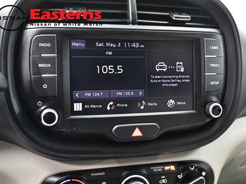 Used 2023 Kia Soul LX FWD image 18
