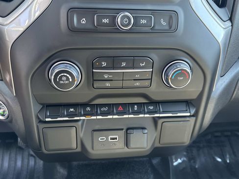 Used 2025 Chevrolet Silverado 1500 W/T RWD image 22