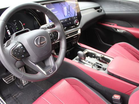 Used 2024 Lexus RX 500h F Sport w/ Convenience Package AWD/4WD image 24