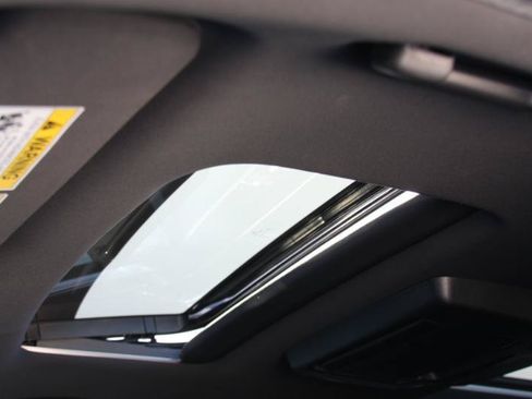 Used 2020 Honda Pilot Black Edition image 33
