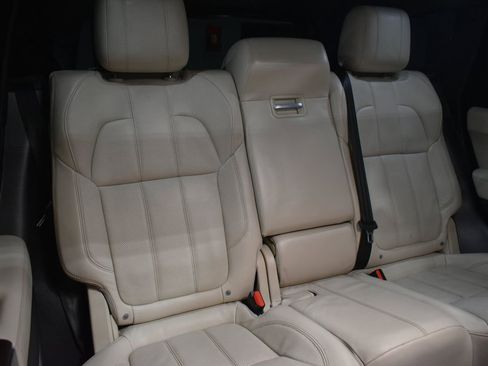 Used 2017 Land Rover Range Rover Sport image 36