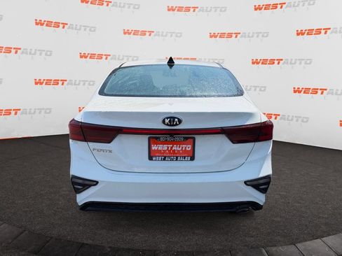 Used 2020 Kia Forte LXS FWD image 4
