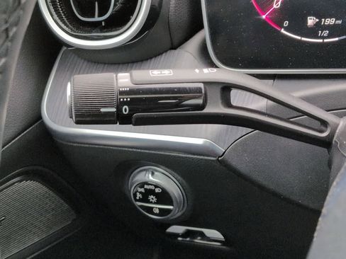 Used 2025 Mercedes-Benz C 300 C 300 image 28