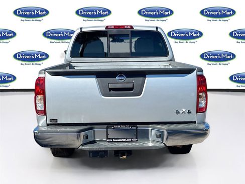 Used 2017 Nissan Frontier SV image 7