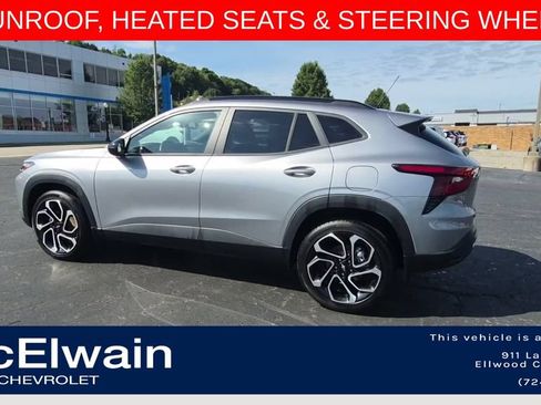 Used 2026 Chevrolet Trax RS w/ Sunroof Package FWD image 7