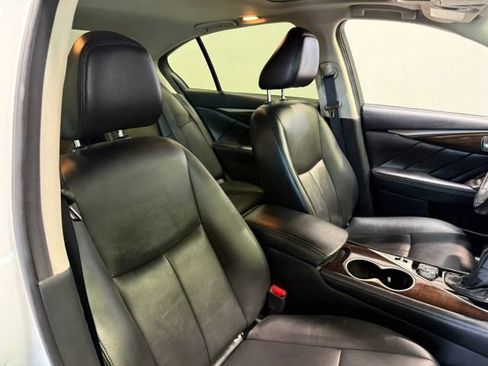 Used 2019 INFINITI Q50 Luxe w/ Essential Package (3.0T Luxe) image 26