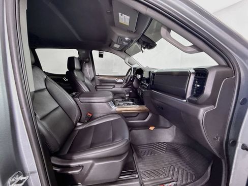 Certified 2025 Chevrolet Silverado 1500 LT Trail Boss w/ LT Trail Boss Premium Package AWD/4WD image 29
