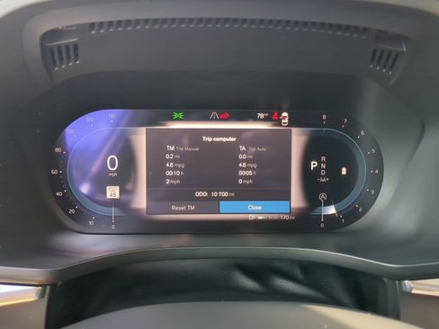 Used 2025 Volvo XC60 B5 Plus image 61