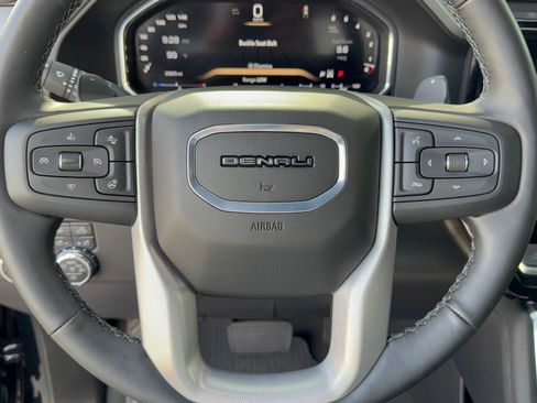 Used 2026 GMC Sierra 1500 Denali AWD/4WD image 10