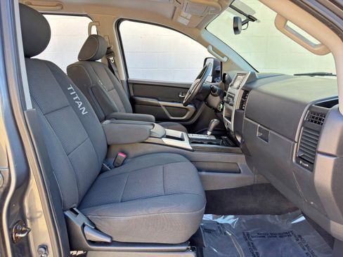 Used 2015 Nissan Titan PRO-4X image 14