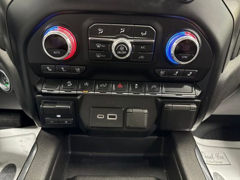 Used 2021 GMC Sierra 1500 AT4 image 31