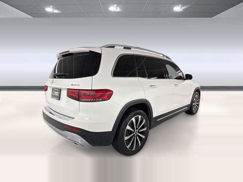 Used 2023 Mercedes-Benz GLB 250 4MATIC image 9