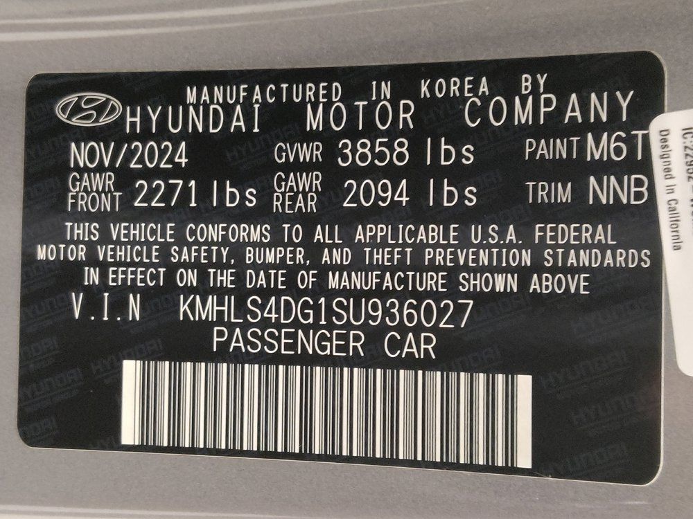 Used 2025 Hyundai Elantra SEL FWD image 33
