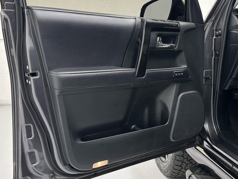 Used 2019 Toyota 4Runner Limited image 25