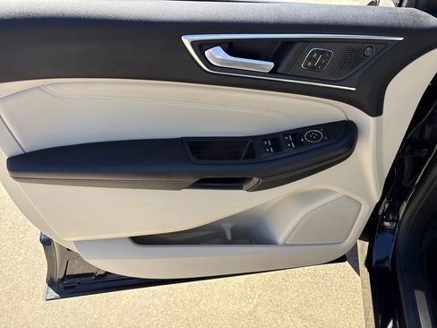 Certified 2024 Ford Edge Titanium image 14