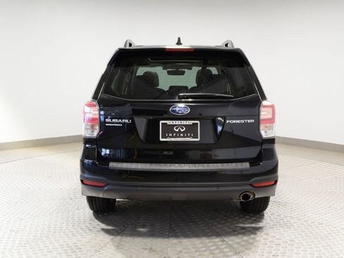 Used 2018 Subaru Forester 2.5i Touring AWD/4WD image 6
